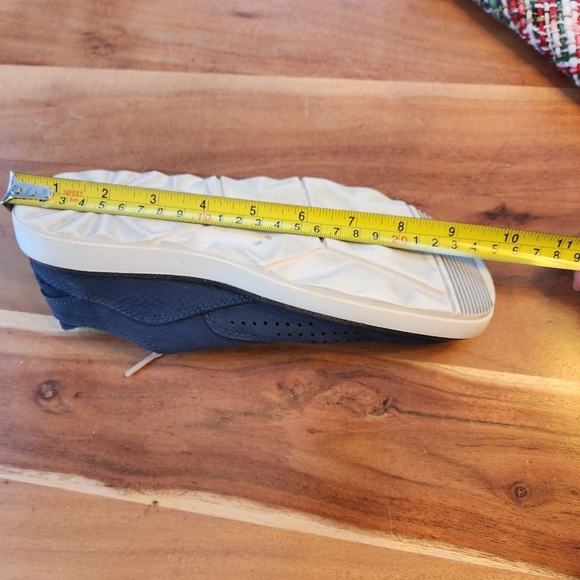 MERRELL Women's Around Town Lace Air blue size 6.5 great condition! - Picture 11 of 11